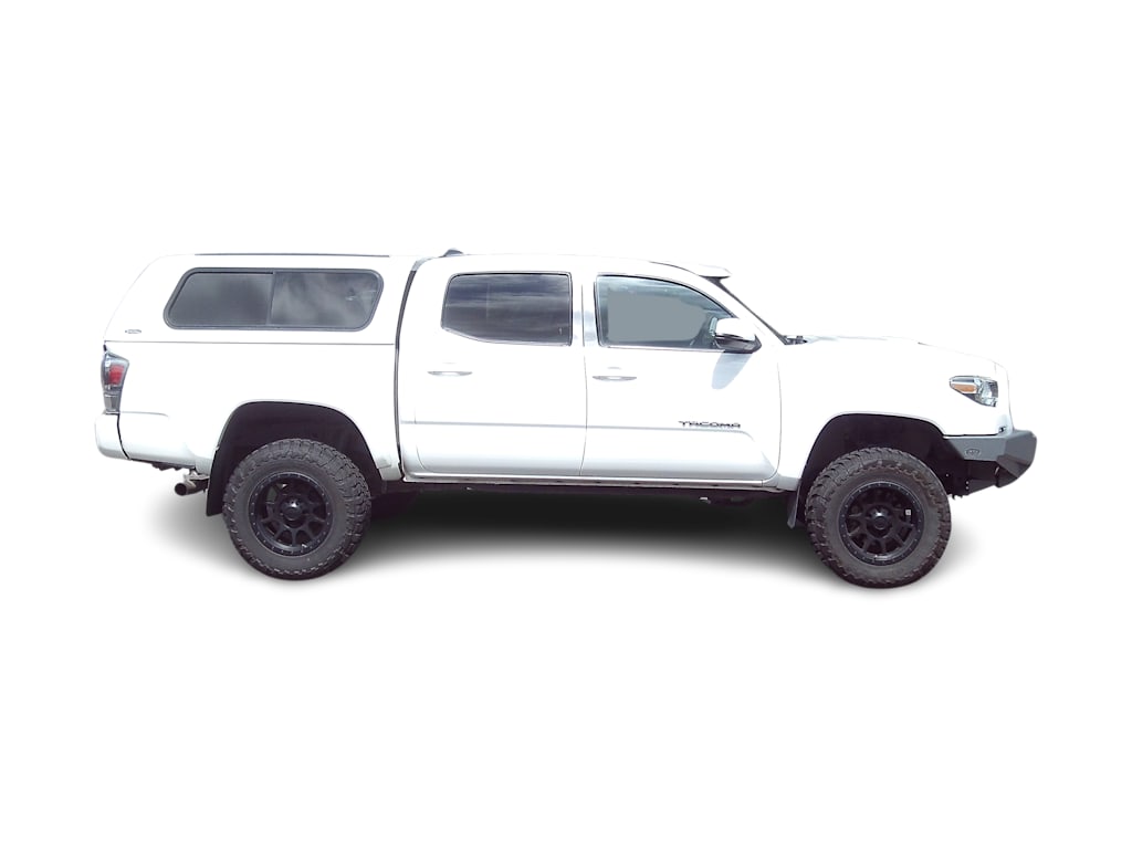 Thumbnail: 2021 Toyota Tacoma - 9