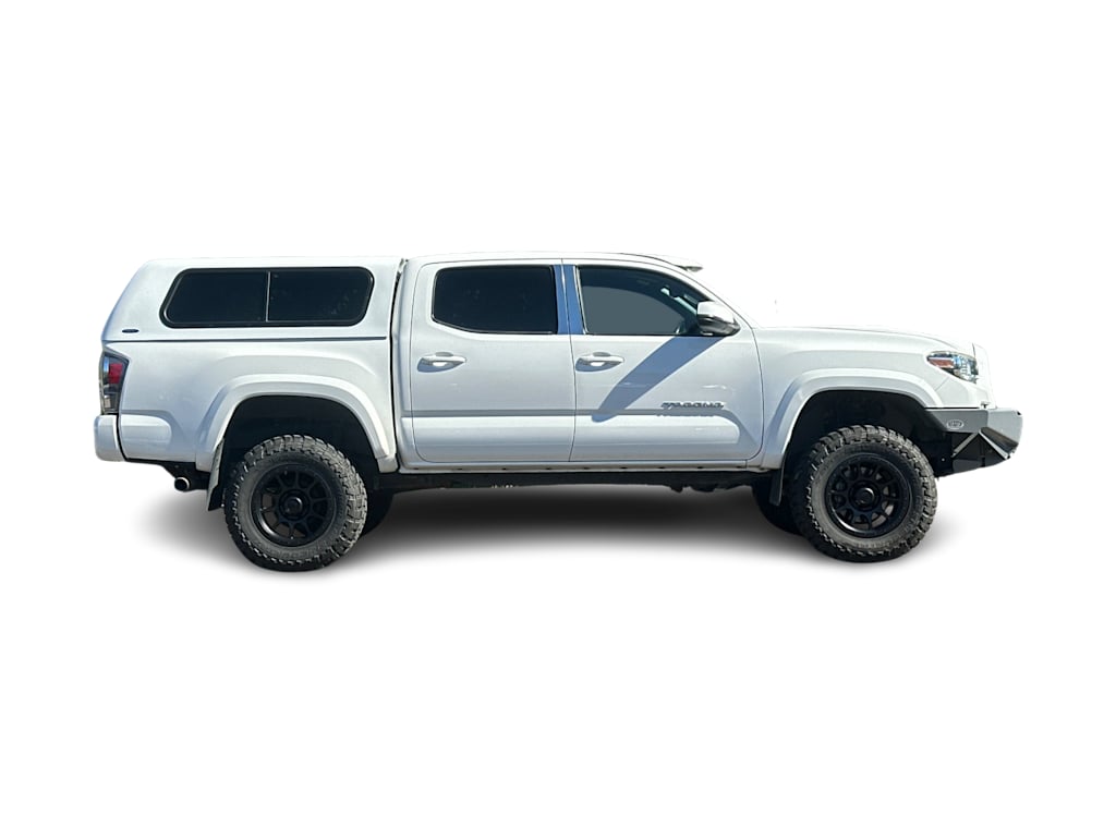 Thumbnail: 2021 Toyota Tacoma - 18