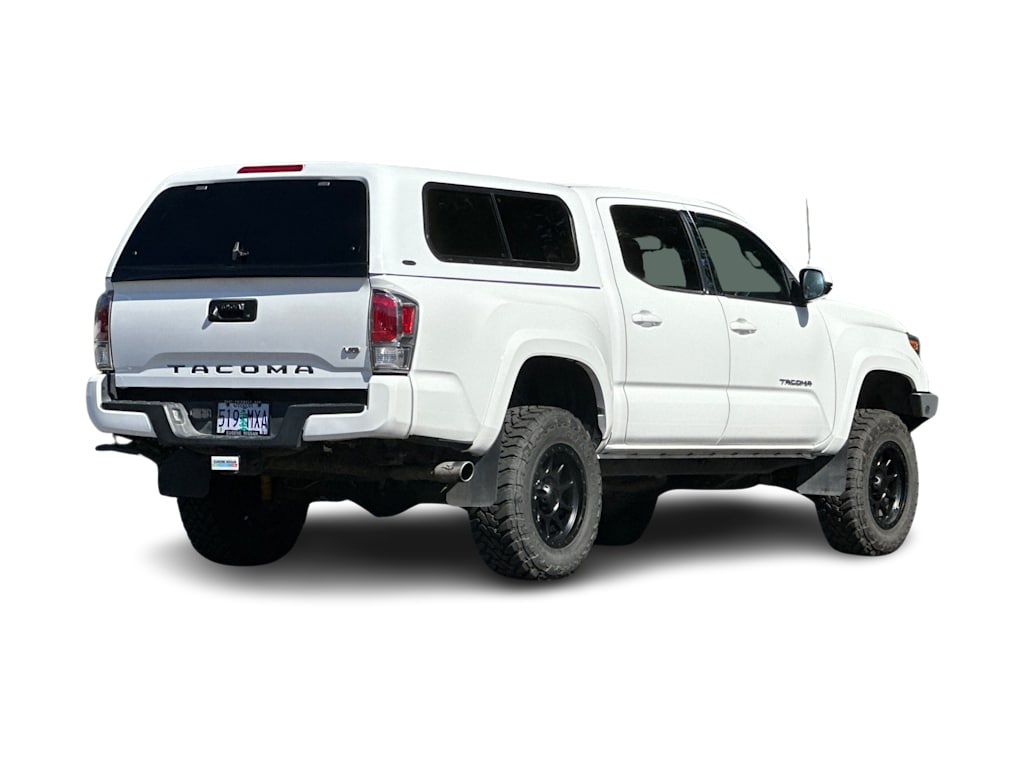 Thumbnail: 2021 Toyota Tacoma - 17