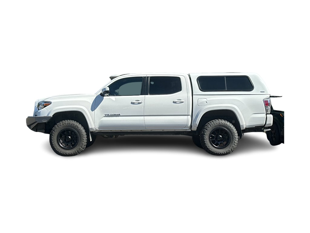 Thumbnail: 2021 Toyota Tacoma - 3