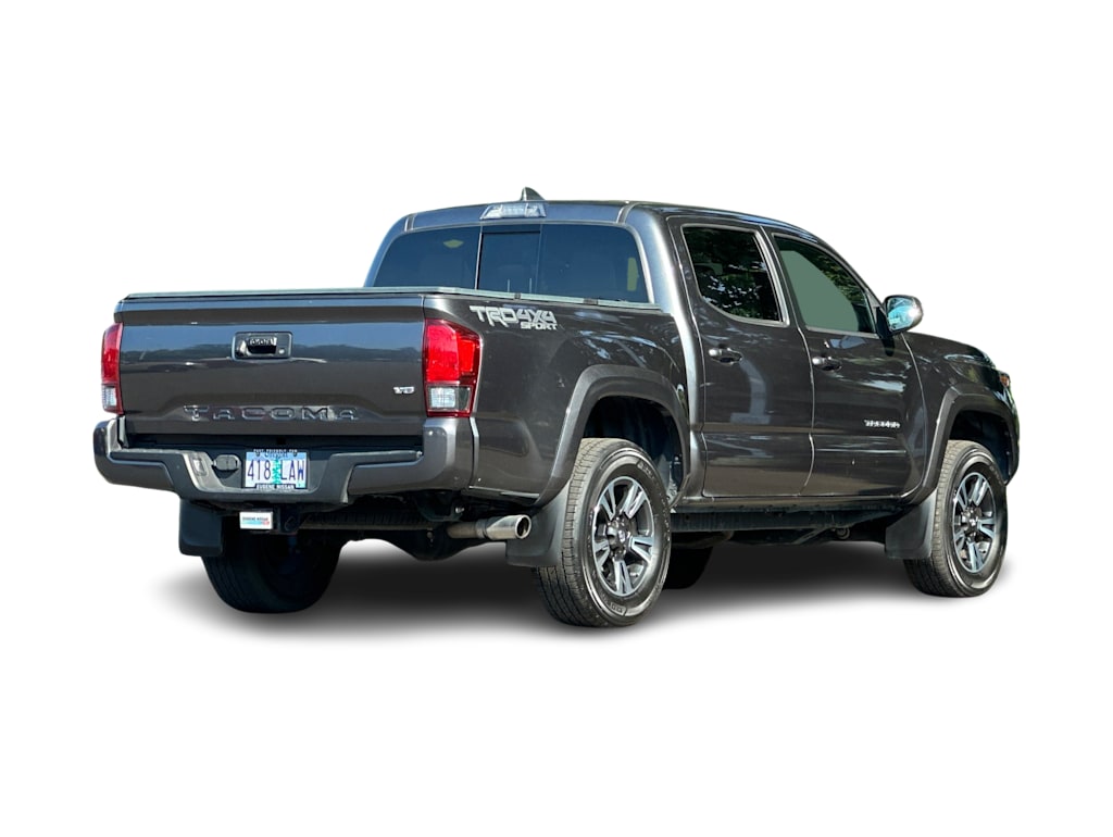 Thumbnail: 2019 Toyota Tacoma - 17