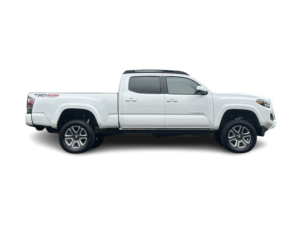Thumbnail: 2016 Toyota Tacoma - 16