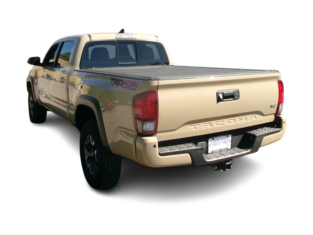 Thumbnail: 2018 Toyota Tacoma - 3