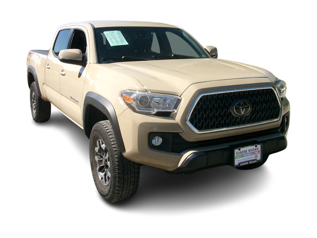 Thumbnail: 2018 Toyota Tacoma - 10