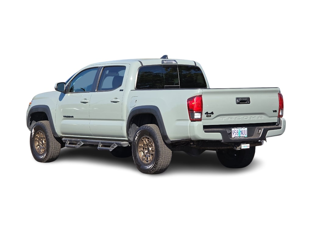 Thumbnail: 2022 Toyota Tacoma - 4