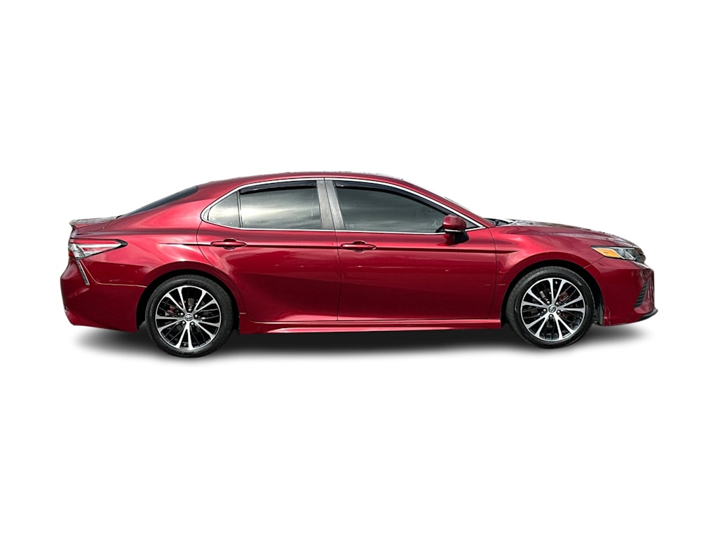 Thumbnail: 2018 Toyota Camry - 17