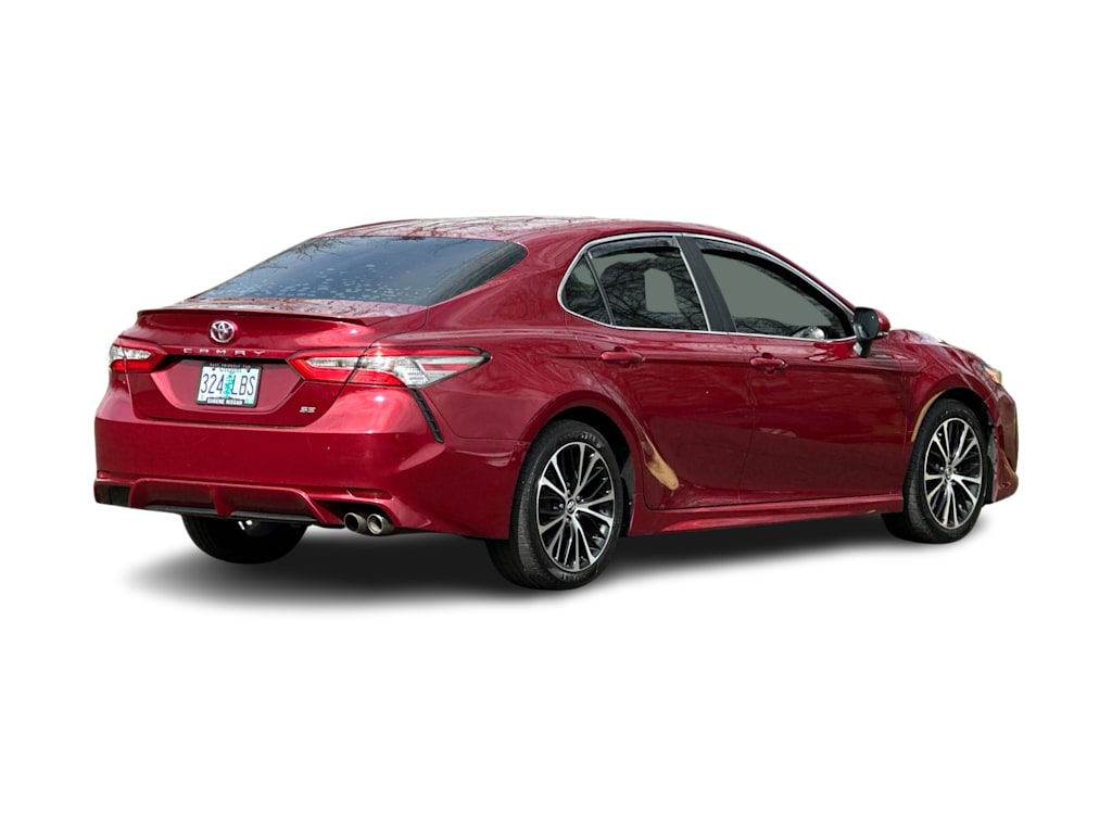 Thumbnail: 2018 Toyota Camry - 16