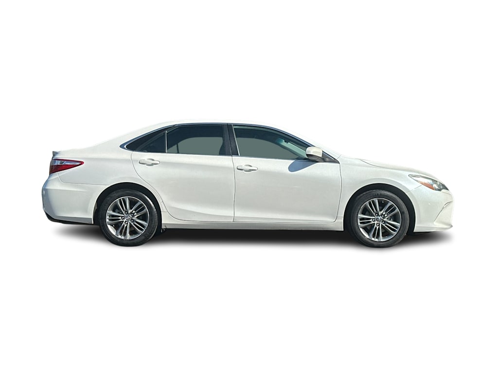 Thumbnail: 2016 Toyota Camry - 18