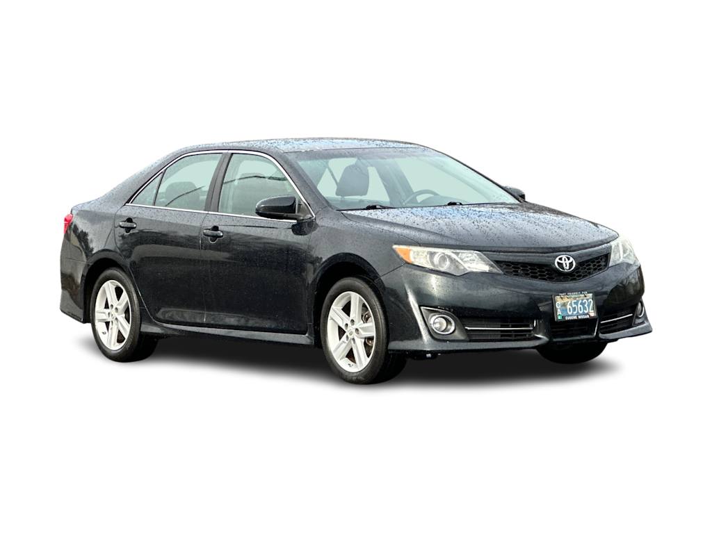 Thumbnail: 2012 Toyota Camry - 18