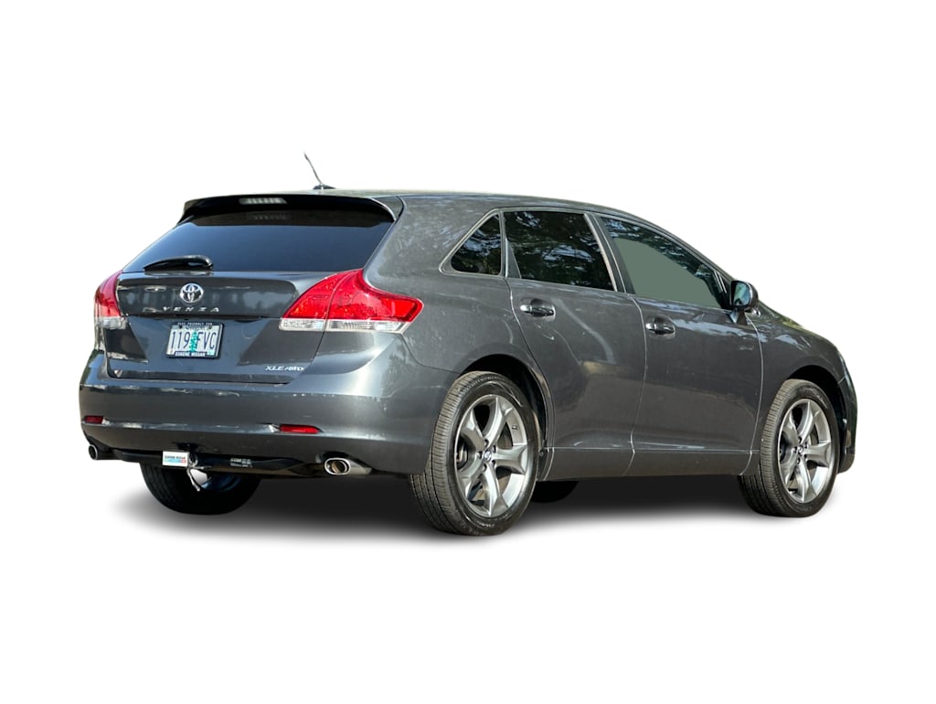 Thumbnail: 2012 Toyota Venza - 18