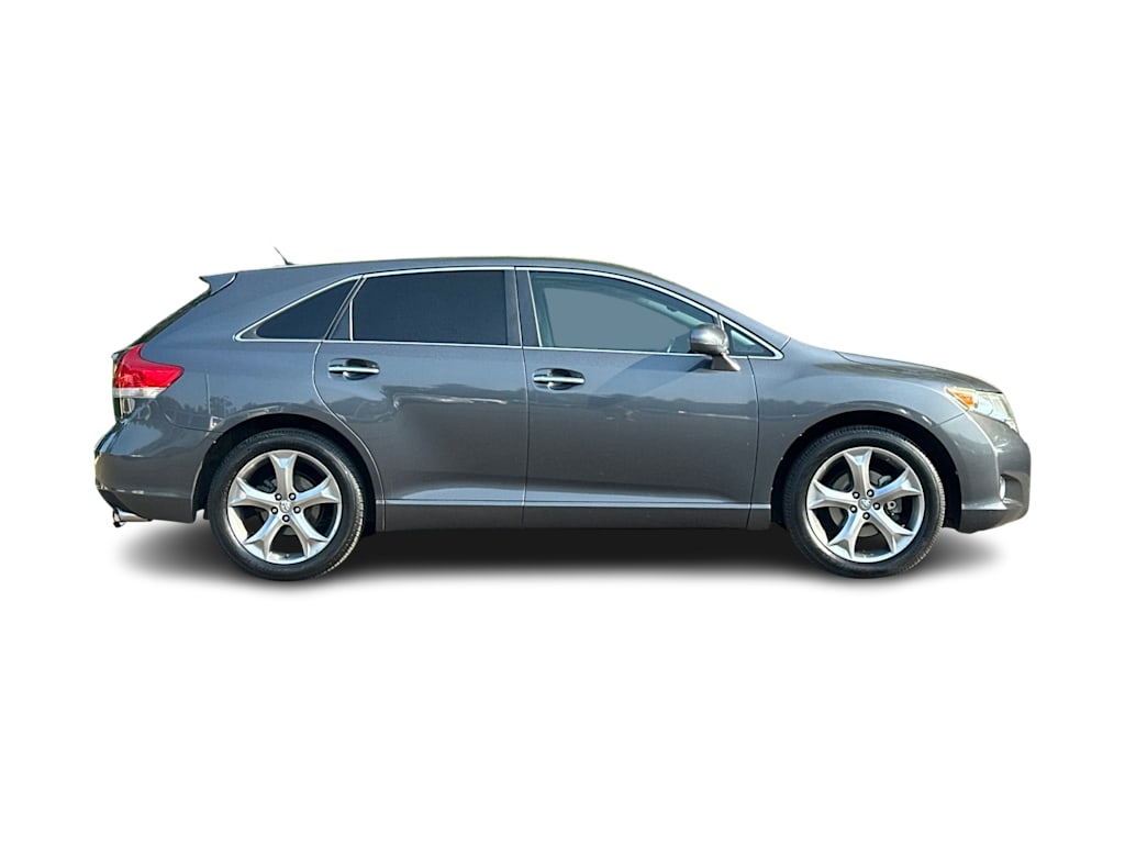 Thumbnail: 2012 Toyota Venza - 19
