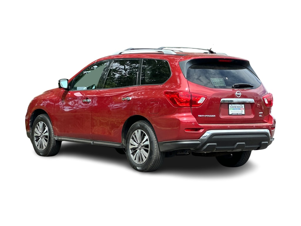 Thumbnail: 2017 Nissan Pathfinder - 4