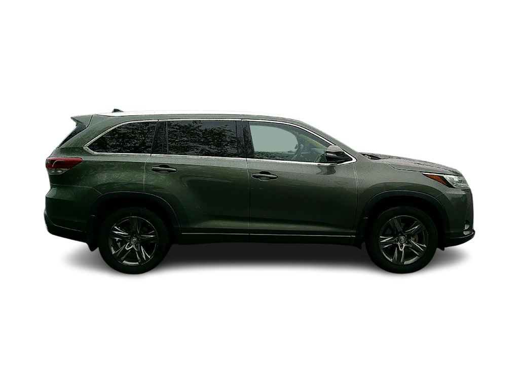 Thumbnail: 2017 Toyota Highlander - 9