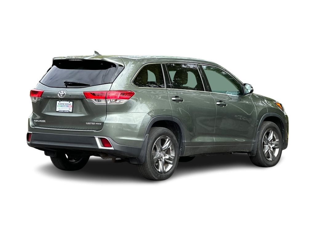 Thumbnail: 2017 Toyota Highlander - 19