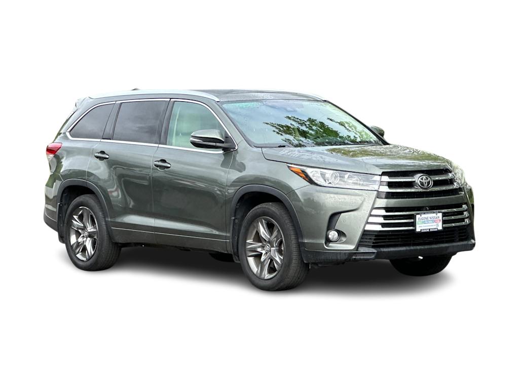 Thumbnail: 2017 Toyota Highlander - 21