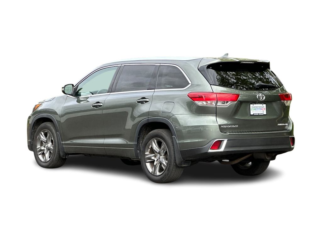 Thumbnail: 2017 Toyota Highlander - 4