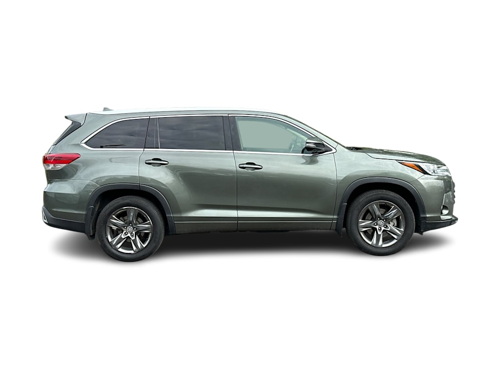 Thumbnail: 2017 Toyota Highlander - 20