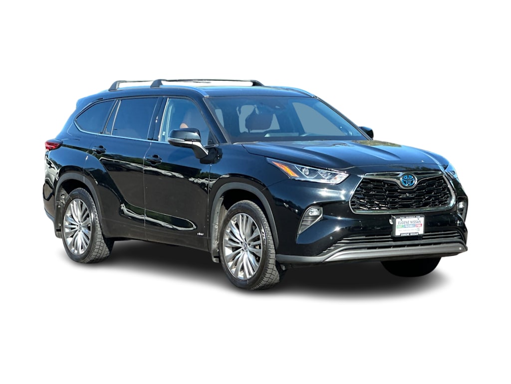 Thumbnail: 2022 Toyota Highlander - 21