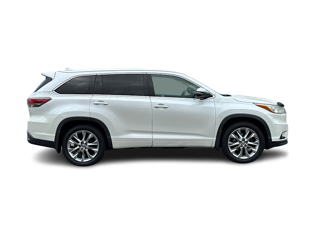 Thumbnail: 2015 Toyota Highlander - 19