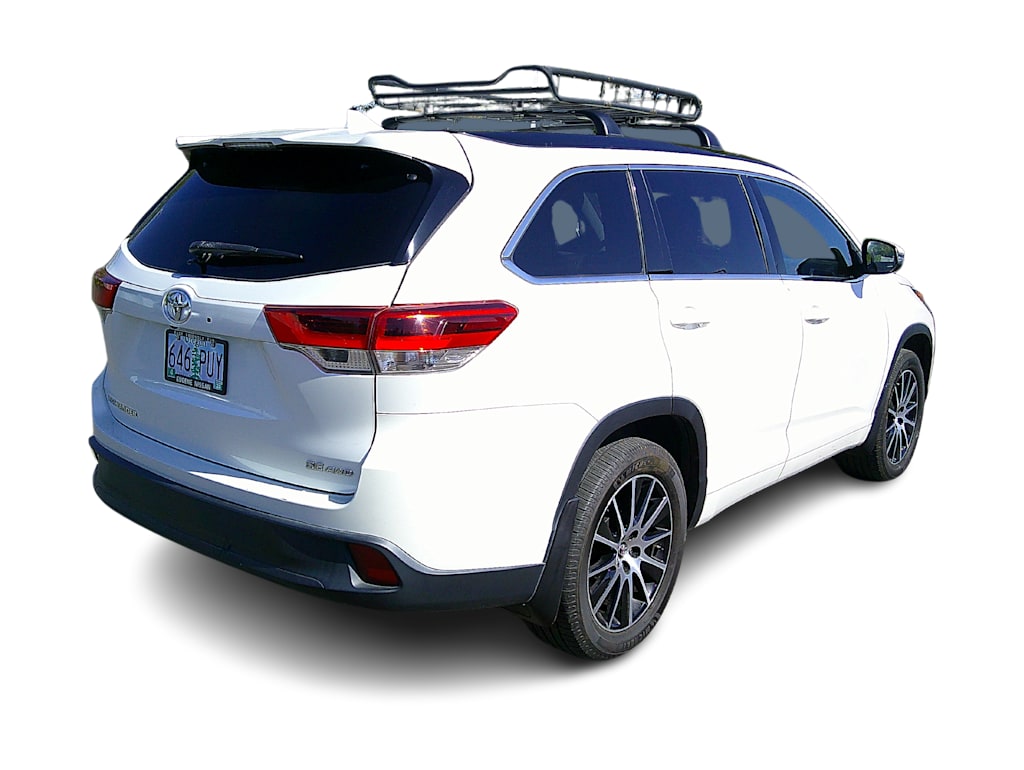 Thumbnail: 2018 Toyota Highlander - 9