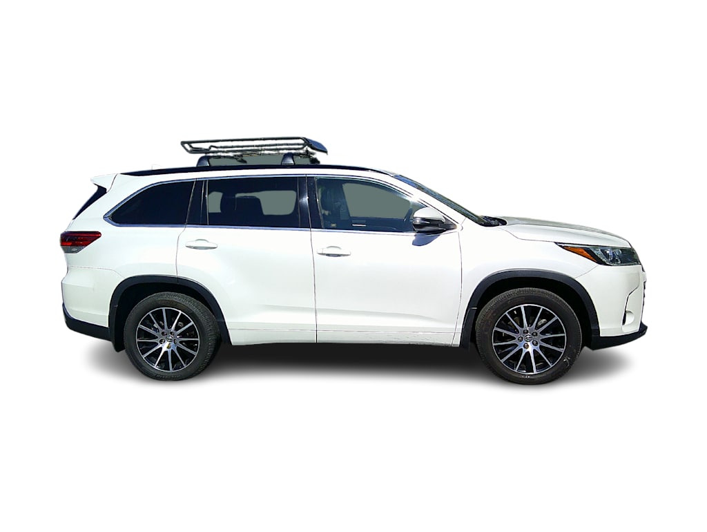 Thumbnail: 2018 Toyota Highlander - 10