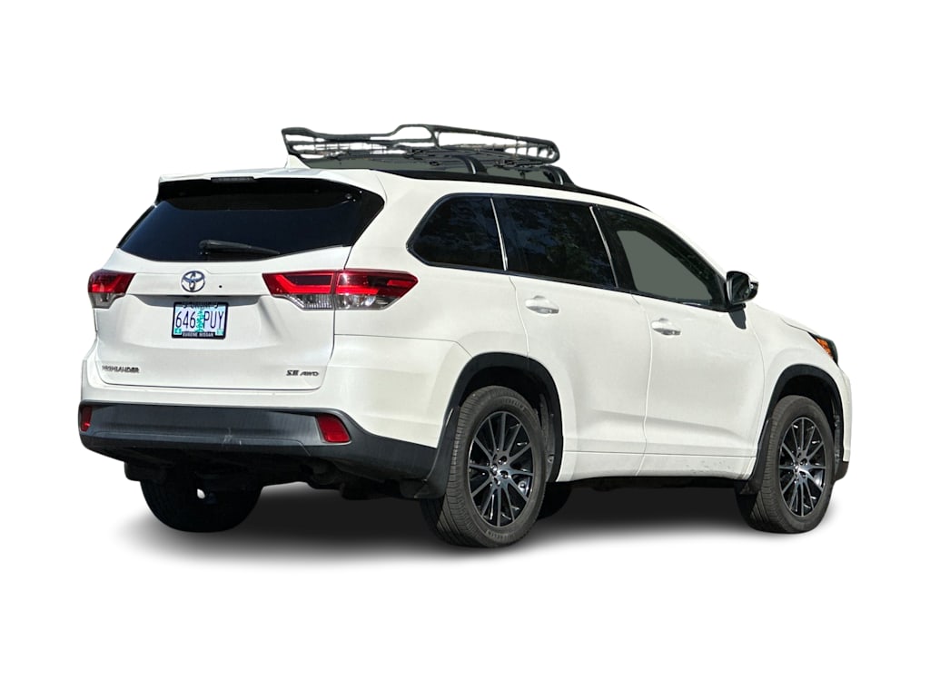 Thumbnail: 2018 Toyota Highlander - 18