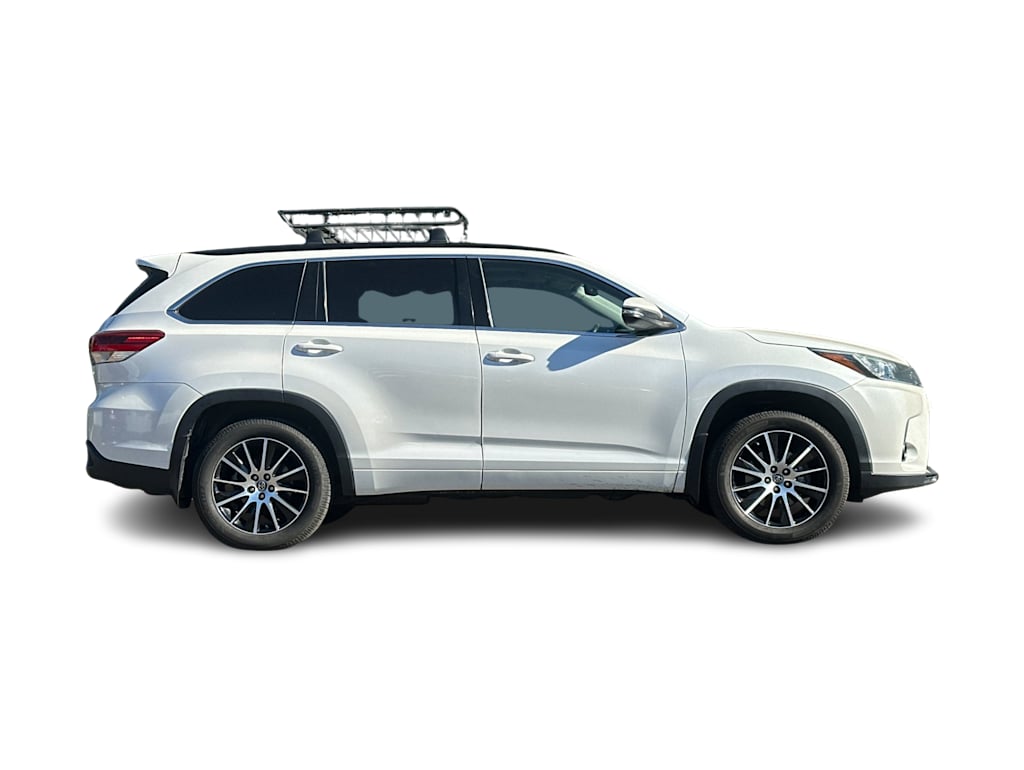 Thumbnail: 2018 Toyota Highlander - 20