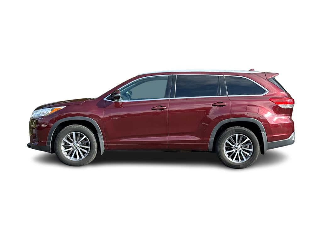 Thumbnail: 2017 Toyota Highlander - 3