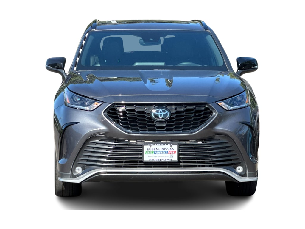 Thumbnail: 2022 Toyota Highlander - 6