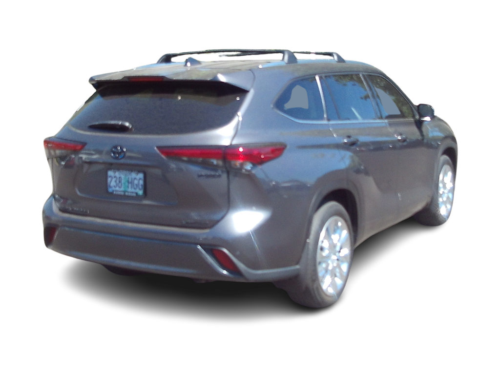 Thumbnail: 2023 Toyota Highlander - 7
