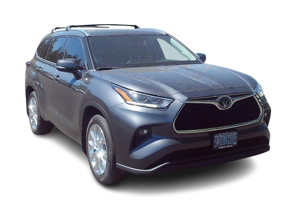 Thumbnail: 2023 Toyota Highlander - 9
