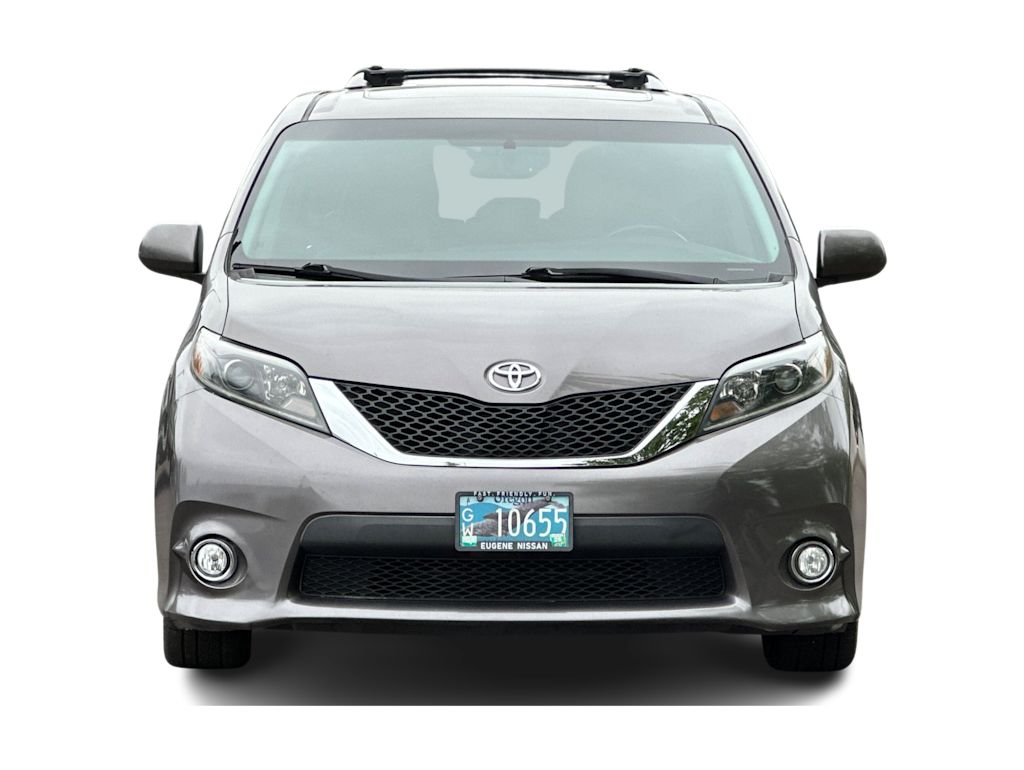 Thumbnail: 2015 Toyota Sienna - 6