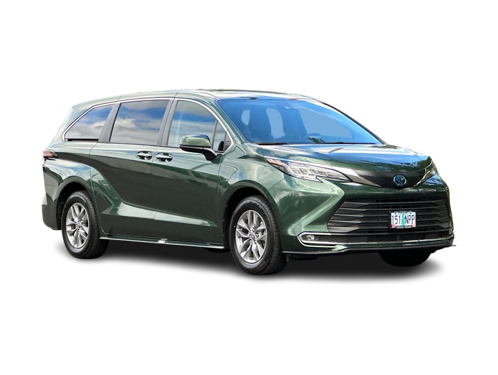 Thumbnail: 2022 Toyota Sienna - 20