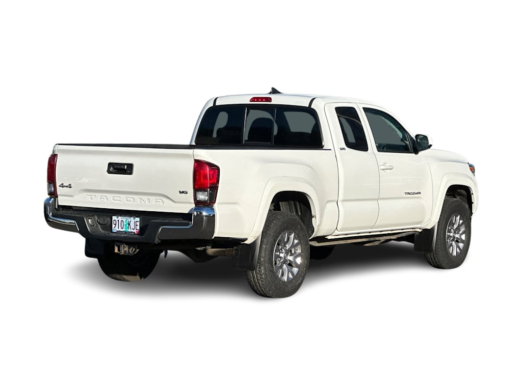 2018 Toyota Tacoma SR5 17