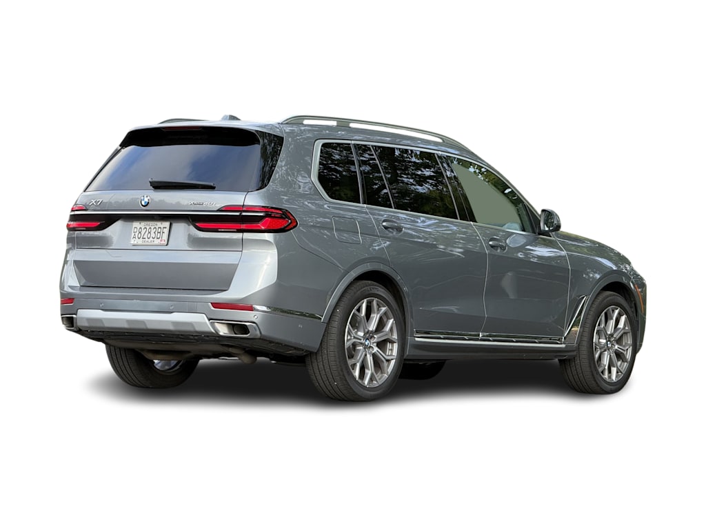 Thumbnail: 2026 BMW X7 - 18