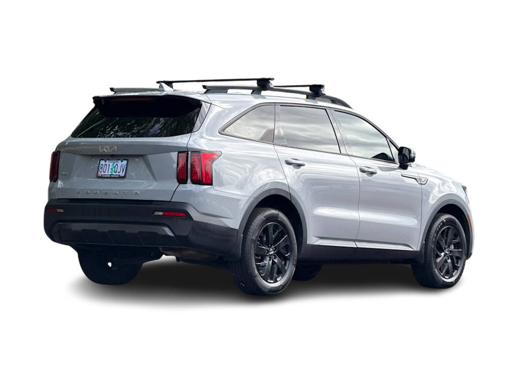 Thumbnail: 2022 Kia Sorento - 18