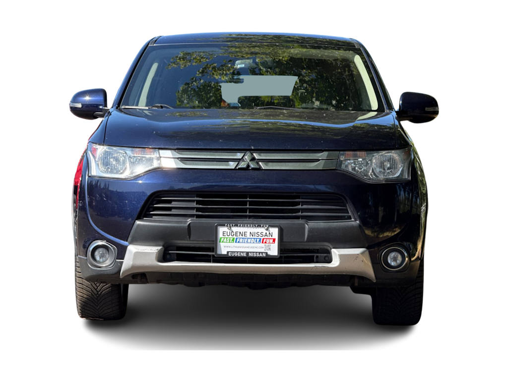 Thumbnail: 2015 Mitsubishi Outlander - 6