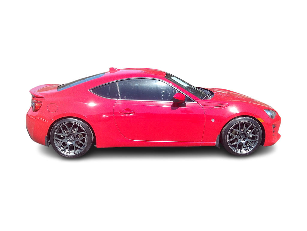 Thumbnail: 2017 Toyota 86 - 9
