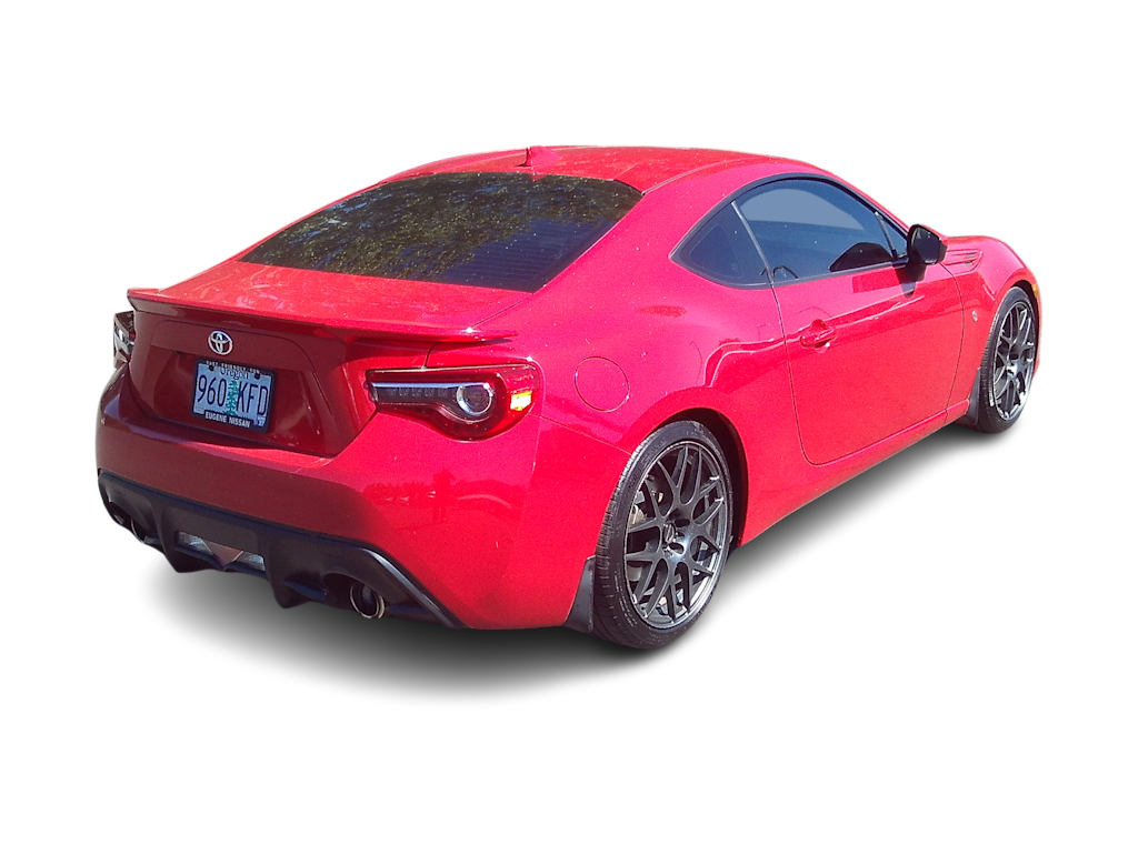 Thumbnail: 2017 Toyota 86 - 8