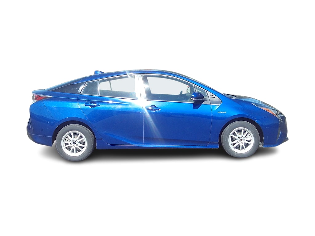 Thumbnail: 2017 Toyota Prius - 7