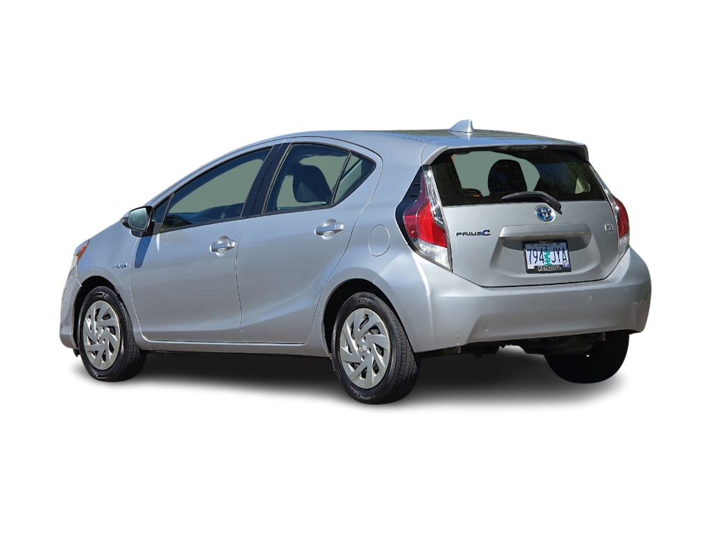 Thumbnail: 2016 Toyota Prius c - 4