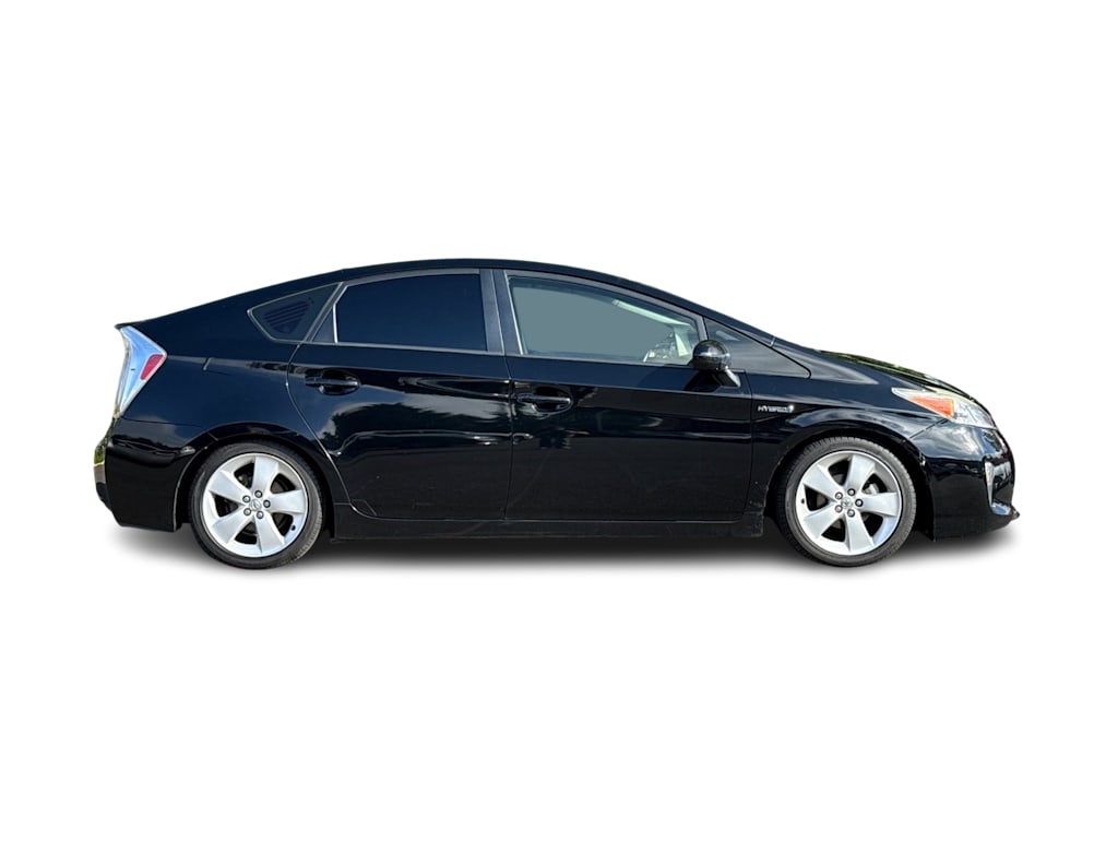 Thumbnail: 2015 Toyota Prius - 18