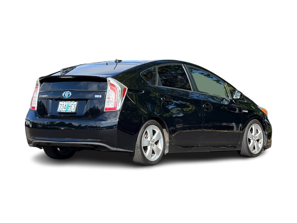 Thumbnail: 2015 Toyota Prius - 17