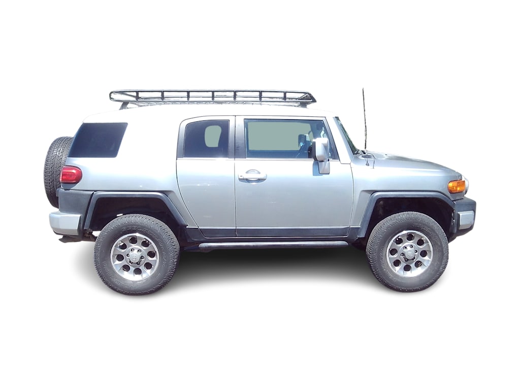 Thumbnail: 2011 Toyota FJ Cruiser - 10