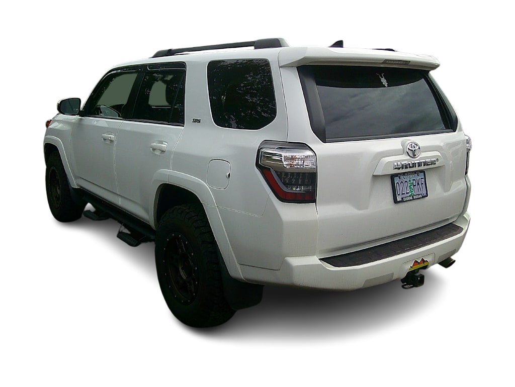 Thumbnail: 2019 Toyota 4Runner - 3