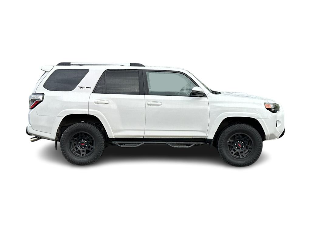 Thumbnail: 2016 Toyota 4Runner - 20