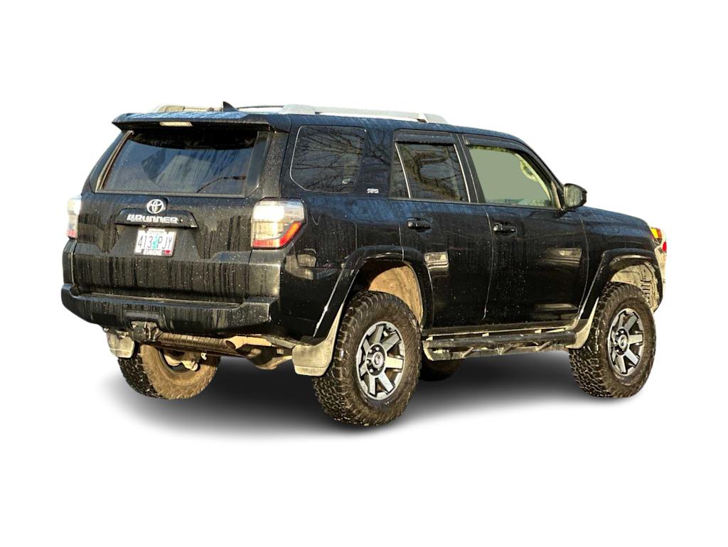 2018 Toyota 4Runner SR5 18