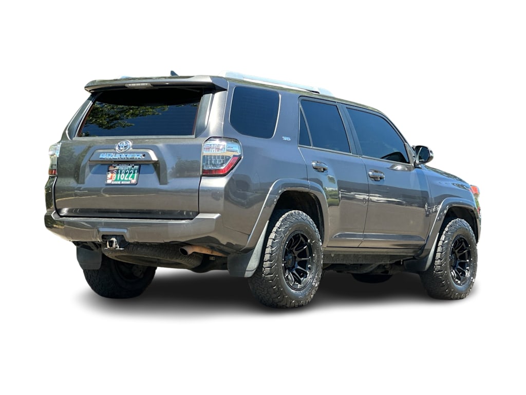 Thumbnail: 2018 Toyota 4Runner - 18