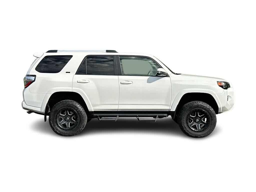 Thumbnail: 2019 Toyota 4Runner - 20