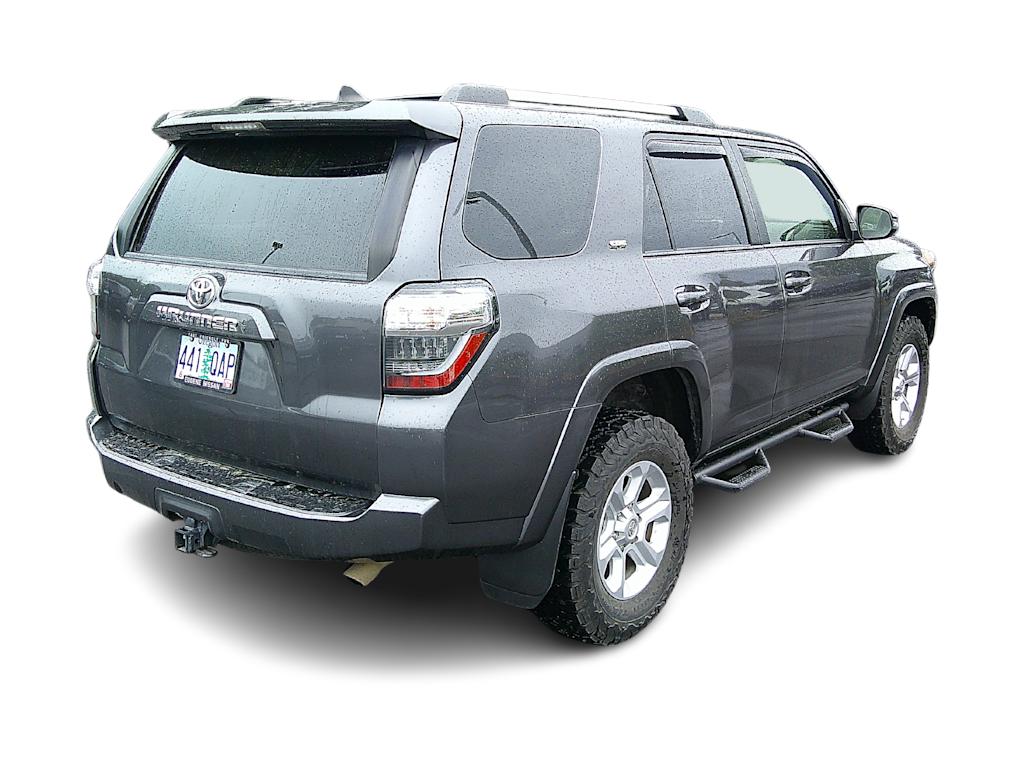 Thumbnail: 2021 Toyota 4Runner - 9